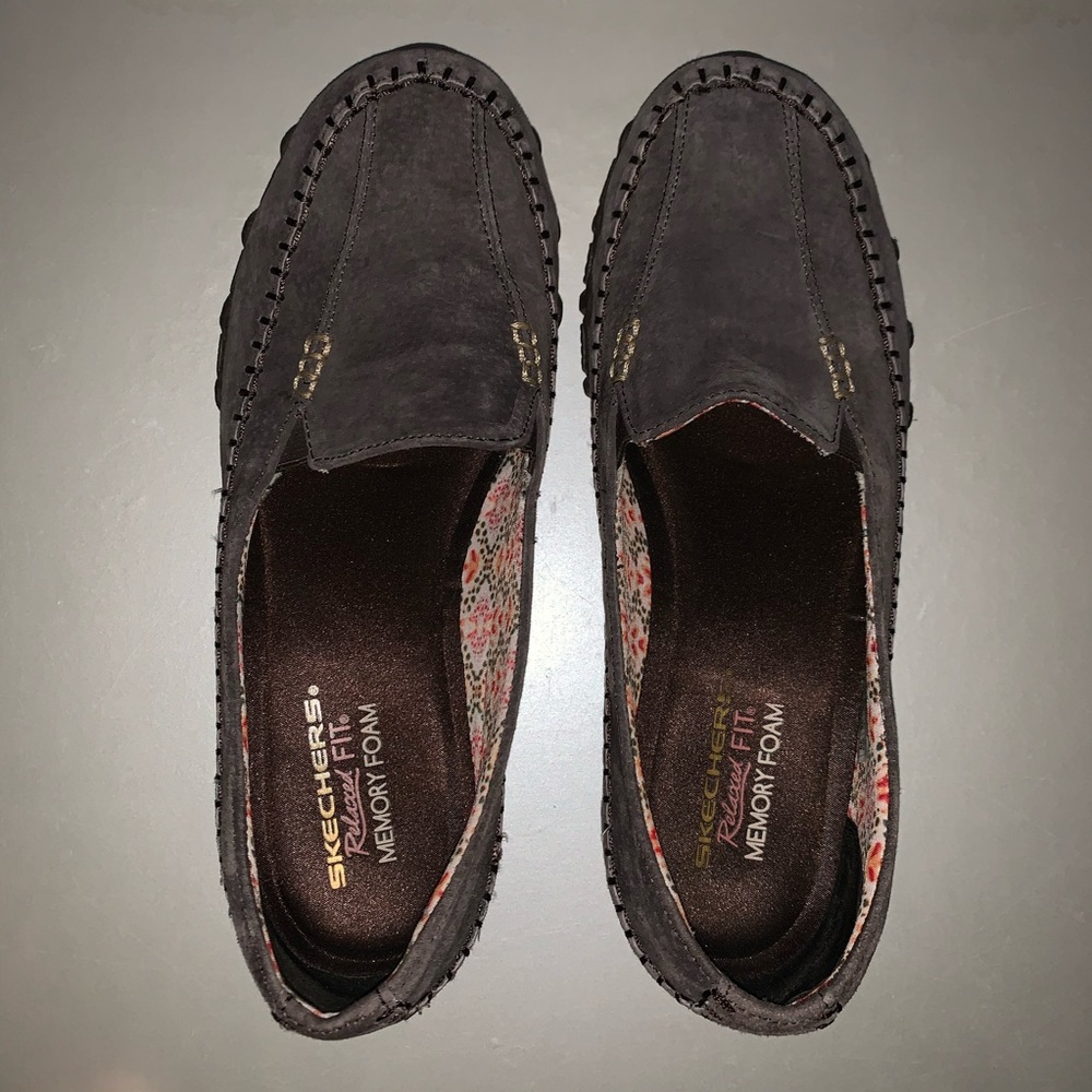memory foam skechers